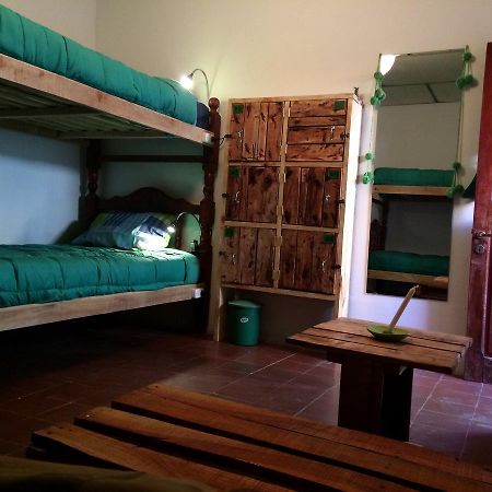 La Puerta Verde Hostel & Bar Умауака Екстериор снимка
