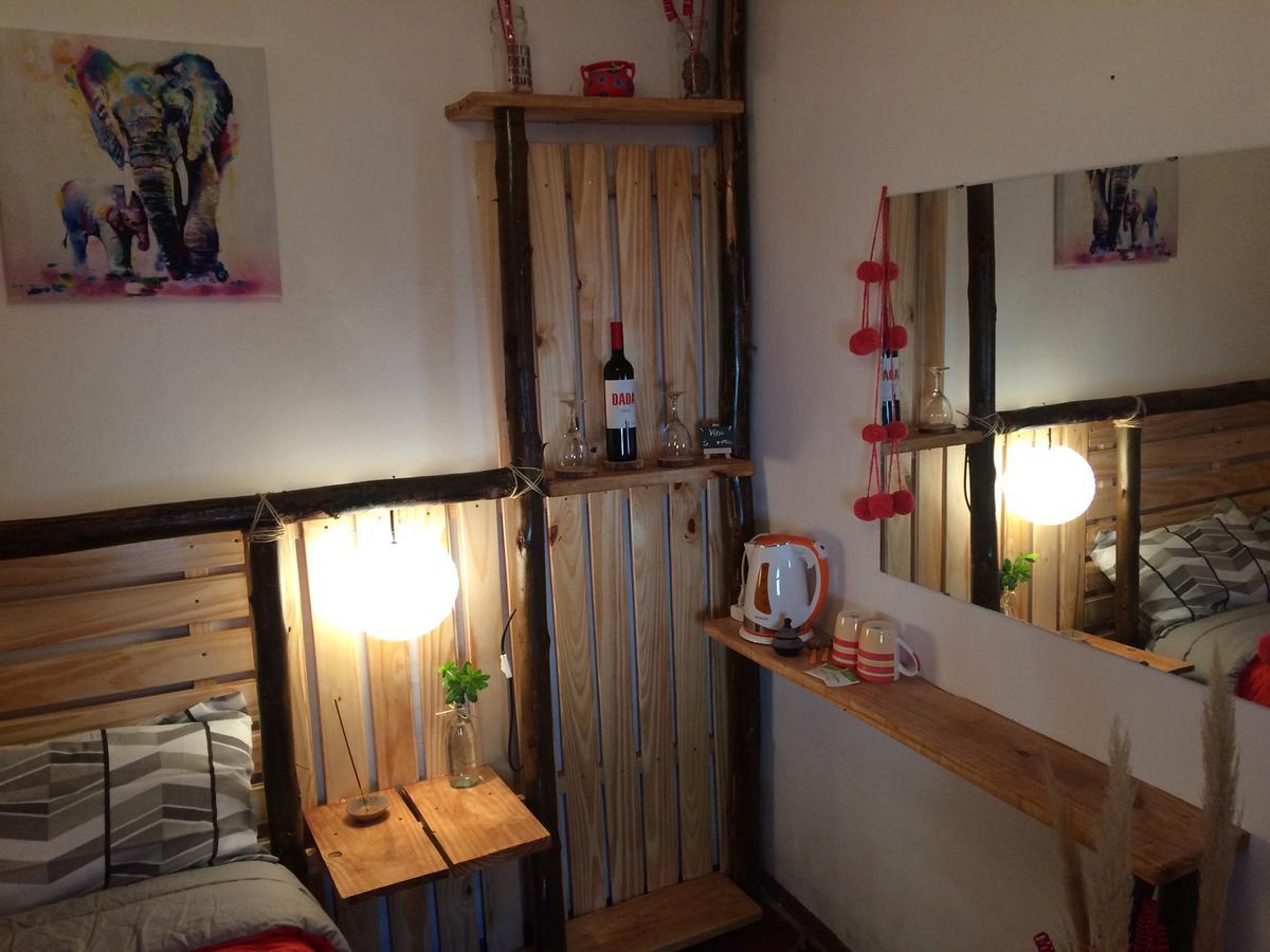 La Puerta Verde Hostel & Bar Умауака Екстериор снимка