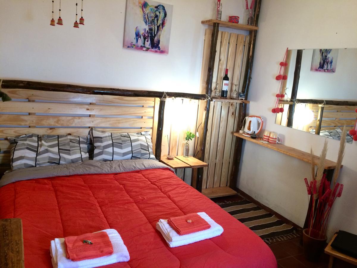 La Puerta Verde Hostel & Bar Умауака Екстериор снимка