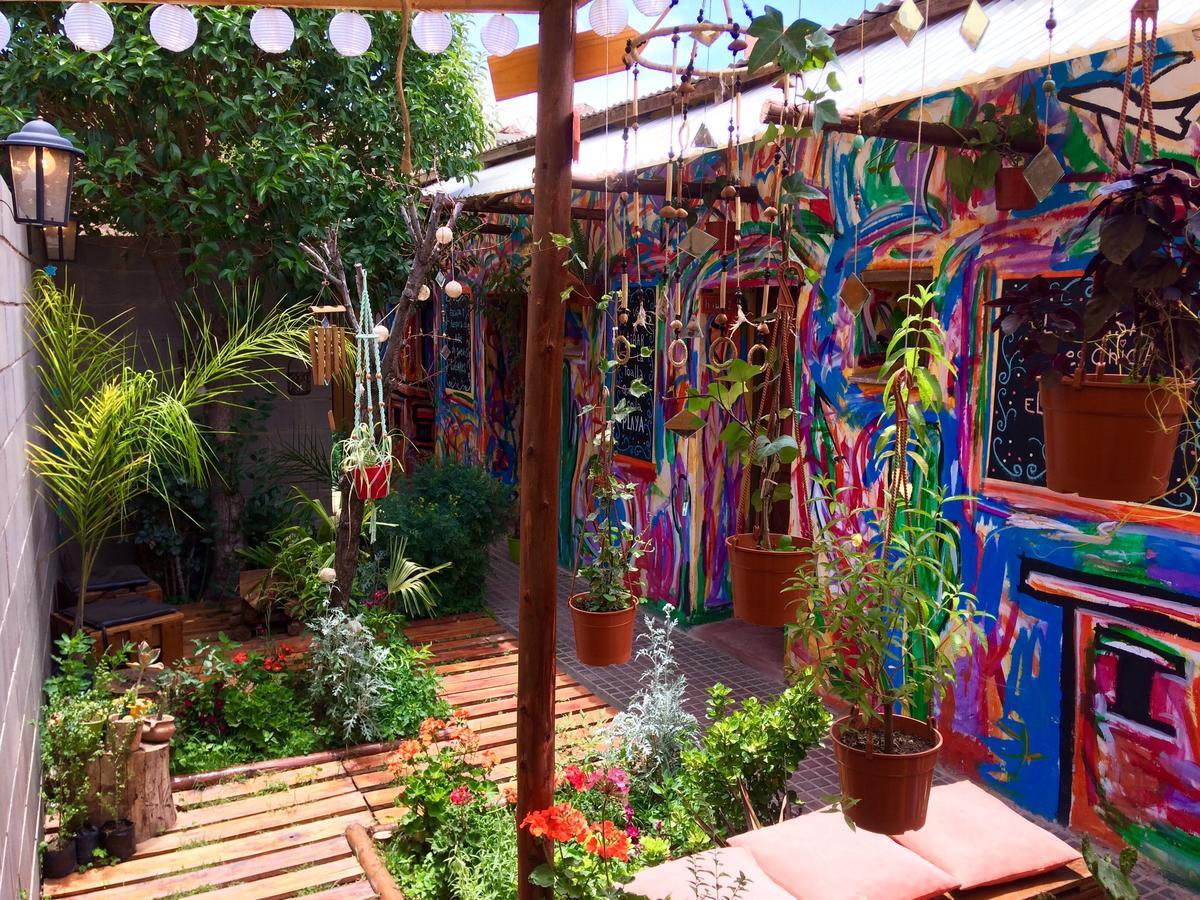 La Puerta Verde Hostel & Bar Умауака Екстериор снимка